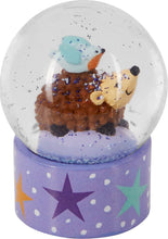 Laden Sie das Bild in den Galerie-Viewer, Mini Schneekugel Winterzauber