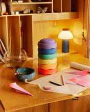 Laden Sie das Bild in den Galerie-Viewer, Stapelstein® Spring Special Mini rainbow classic