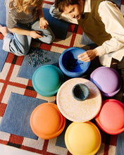 Laden Sie das Bild in den Galerie-Viewer, Stapelstein® Spring Special Rainbow Set classic