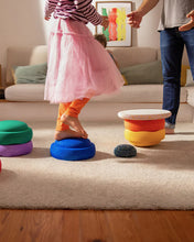 Laden Sie das Bild in den Galerie-Viewer, Stapelstein® Spring Special Rainbow Set classic