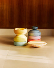 Laden Sie das Bild in den Galerie-Viewer, Stapelstein® Spring Special Rainbow Set pastel