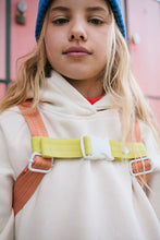 Laden Sie das Bild in den Galerie-Viewer, Brustgurt Rucksack Better Together