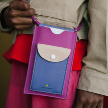 Laden Sie das Bild in den Galerie-Viewer, Handytasche Better Together Gymnastic Pink