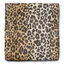 Laden Sie das Bild in den Galerie-Viewer, Leopard Swaddle Large