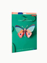 Laden Sie das Bild in den Galerie-Viewer, Cattleheart Butterfly