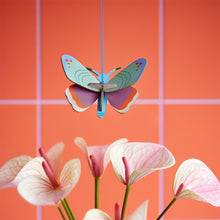 Laden Sie das Bild in den Galerie-Viewer, Ornament Dotted Butterfly