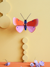 Laden Sie das Bild in den Galerie-Viewer, Speckled Copper Butterfly