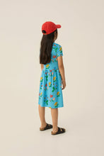 Laden Sie das Bild in den Galerie-Viewer, Flowers All Over Kleid