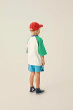 Laden Sie das Bild in den Galerie-Viewer, Falling Star Shorts