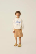 Laden Sie das Bild in den Galerie-Viewer, Ladybug Camel Shorts