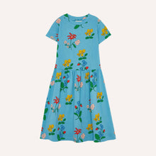 Laden Sie das Bild in den Galerie-Viewer, Flowers All Over Kleid