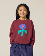 Laden Sie das Bild in den Galerie-Viewer, Big Blue Daisy Sweatshirt