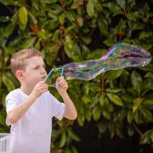 Laden Sie das Bild in den Galerie-Viewer, Bubble-Ology: Seifenblasen Entdecken