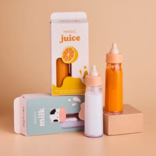 Laden Sie das Bild in den Galerie-Viewer, Puppenfläschchen "Milk and Juice Bottle"
