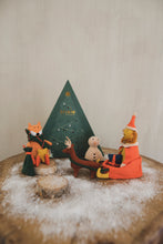 Laden Sie das Bild in den Galerie-Viewer, Puppenwelt Weihnachten