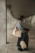 Laden Sie das Bild in den Galerie-Viewer, Mombag Ecru Teddy Hearts