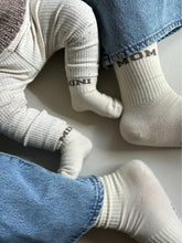 Laden Sie das Bild in den Galerie-Viewer, MINI College Wollsocken taupe