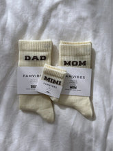 Laden Sie das Bild in den Galerie-Viewer, MINI College Wollsocken taupe