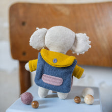 Laden Sie das Bild in den Galerie-Viewer, Koala „Schulkind“ flieder/gelb