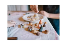 Laden Sie das Bild in den Galerie-Viewer, Holzspielset Gebäck