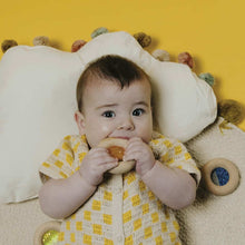 Laden Sie das Bild in den Galerie-Viewer, Calm Donut Red