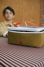 Laden Sie das Bild in den Galerie-Viewer, Kühltasche Better Together Shimmer Water &amp; Golden Cup