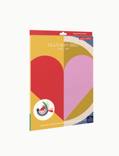 Laden Sie das Bild in den Galerie-Viewer, Feathery Bird