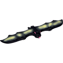 Laden Sie das Bild in den Galerie-Viewer, Wild+Cool Fledermaus Schnapparmband