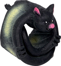 Laden Sie das Bild in den Galerie-Viewer, Wild+Cool Fledermaus Schnapparmband