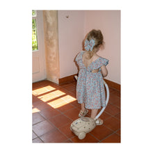 Laden Sie das Bild in den Galerie-Viewer, Dusty Spielzeug Staubsauger Cherry