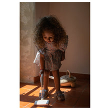 Laden Sie das Bild in den Galerie-Viewer, Dusty Spielzeug Staubsauger Cherry