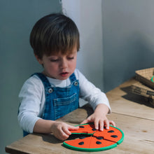 Laden Sie das Bild in den Galerie-Viewer, Wally the Watermelon Pizza Baby Puzzle