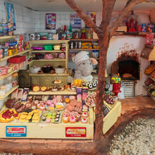 Laden Sie das Bild in den Galerie-Viewer, Kuscheltier Maus "Bäckerin"