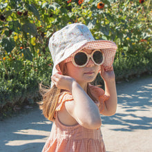 Laden Sie das Bild in den Galerie-Viewer, Tiny Blossom Pleated Wende Sonnenhut