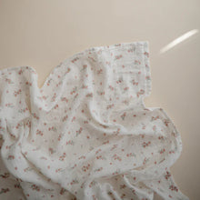 Laden Sie das Bild in den Galerie-Viewer, Swaddle Pastel Flowers