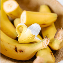 Laden Sie das Bild in den Galerie-Viewer, Zahnungshilfe Mini Banane &quot;Anita Bananita&quot;