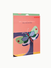 Laden Sie das Bild in den Galerie-Viewer, Mint Forest Butterfly