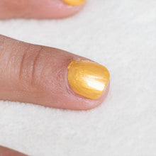 Laden Sie das Bild in den Galerie-Viewer, Kinder Nagellack Gold