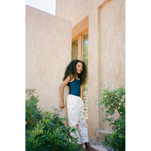 Laden Sie das Bild in den Galerie-Viewer, Fen Hose Multi Heart Blush