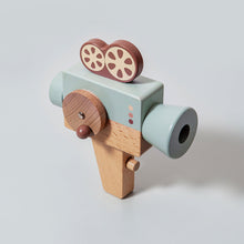 Laden Sie das Bild in den Galerie-Viewer, Videokamera Holz