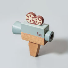 Laden Sie das Bild in den Galerie-Viewer, Videokamera Holz