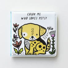 Laden Sie das Bild in den Galerie-Viewer, Badebuch &quot;Who loves Pets?&quot;